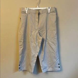 Women’s Tan Shorts​